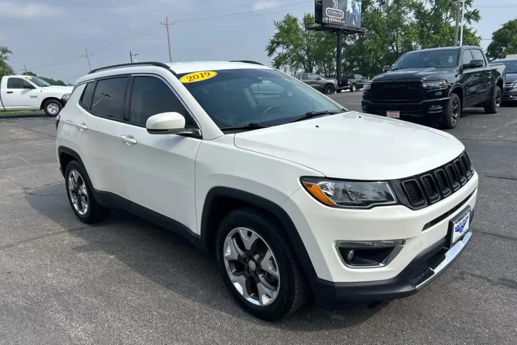 2019 Jeep Compass Limited photo 1