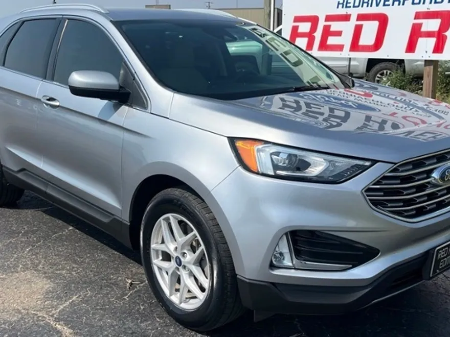 2021 Ford Edge SEL photo 1