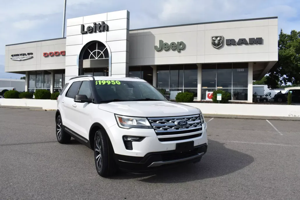 2019 Ford Explorer XLT photo 1