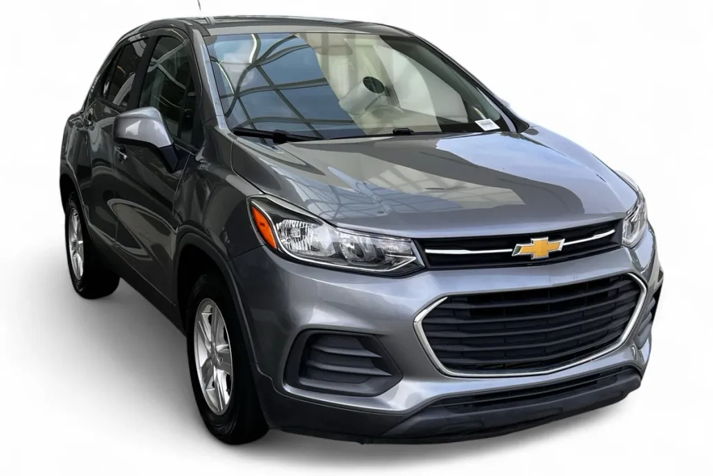 2020 Chevrolet Trax LS photo 1