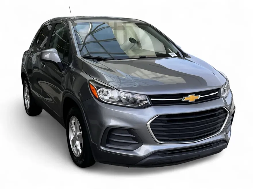 2020 Chevrolet Trax LS photo 1