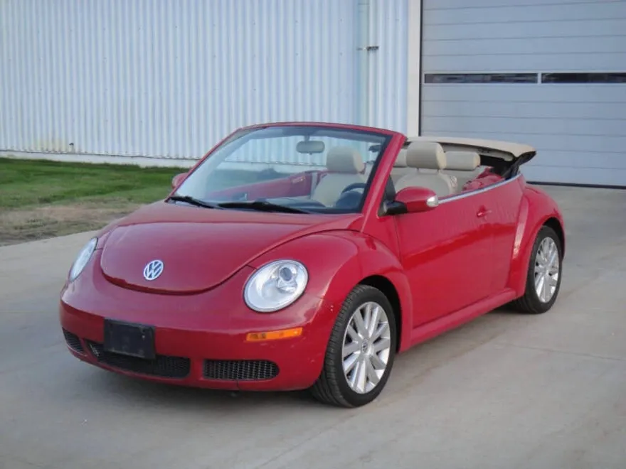 2008 Volkswagen Beetle Convertible SE photo 1
