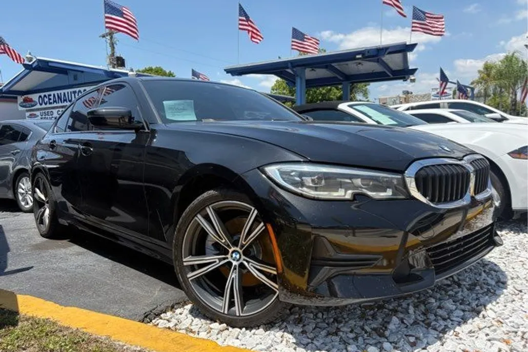 2022 Bmw 330i photo 1