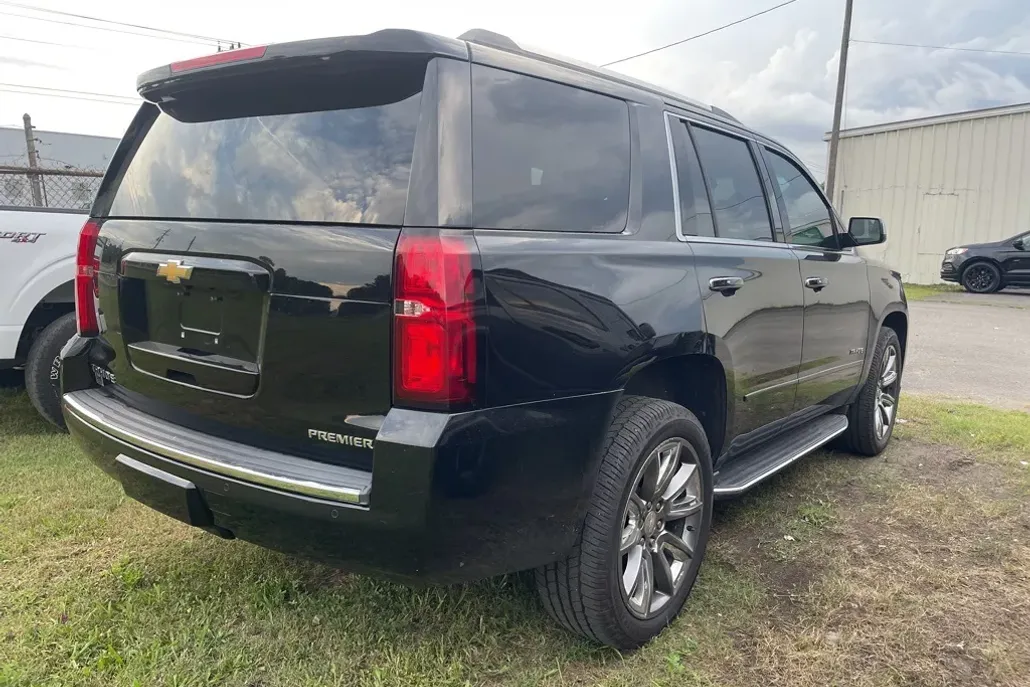 2019 Chevrolet Tahoe Premier photo 1