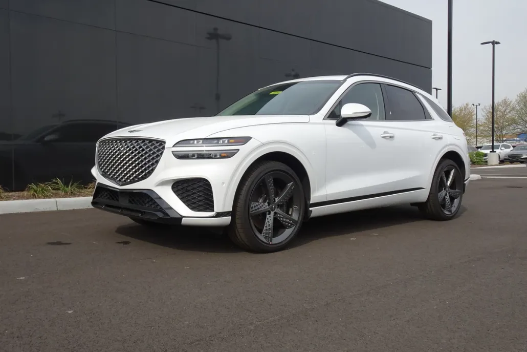 2025 Genesis GV70 Sport Advanced photo 1