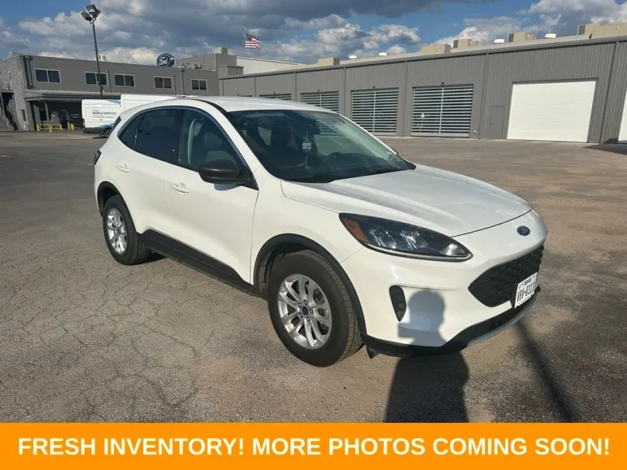 2022 Ford Escape SE photo 1