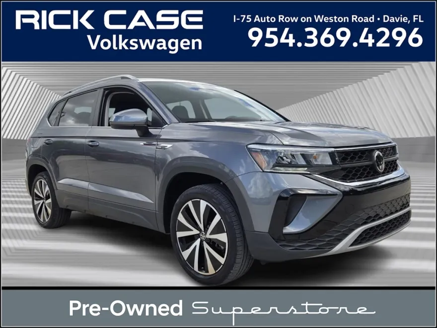 2023 Volkswagen Taos SE photo 1