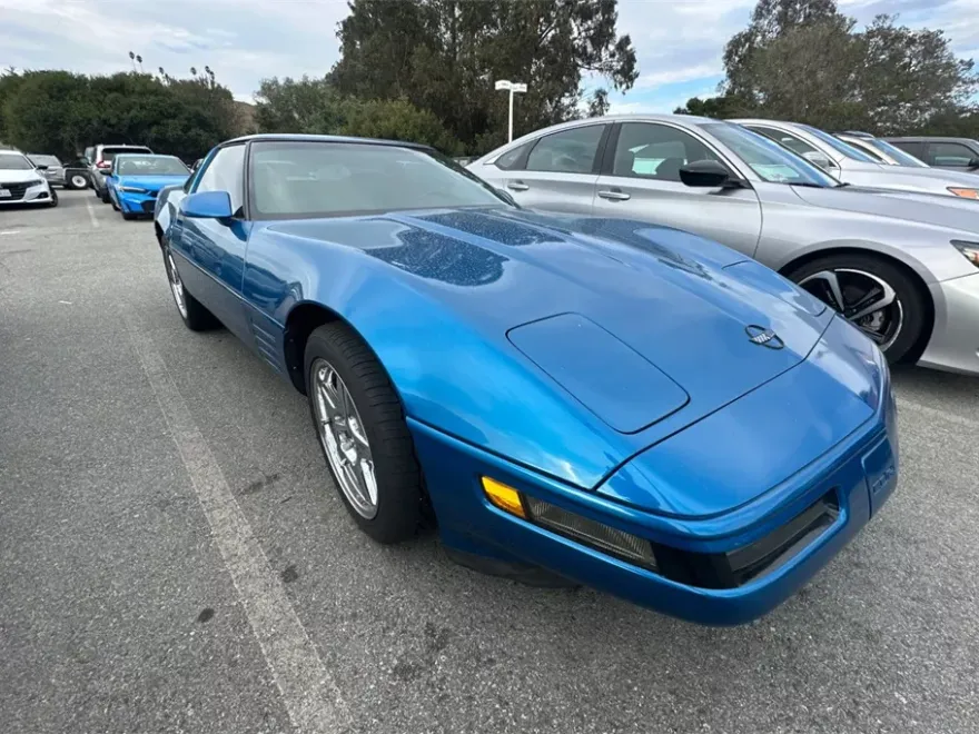 1993 Chevrolet Corvette Base photo 1