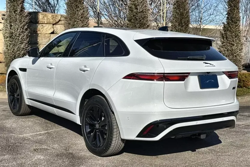 2026 Jaguar F-PACE P250 R-Dynamic S photo 1