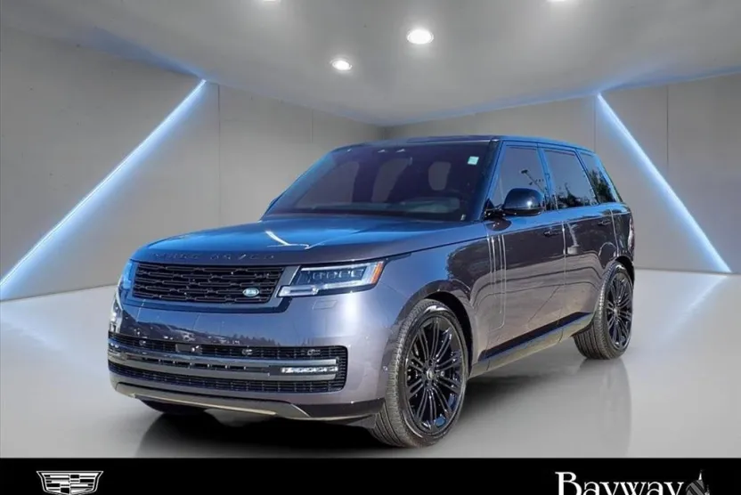2024 Land Rover Range Rover SE photo 1