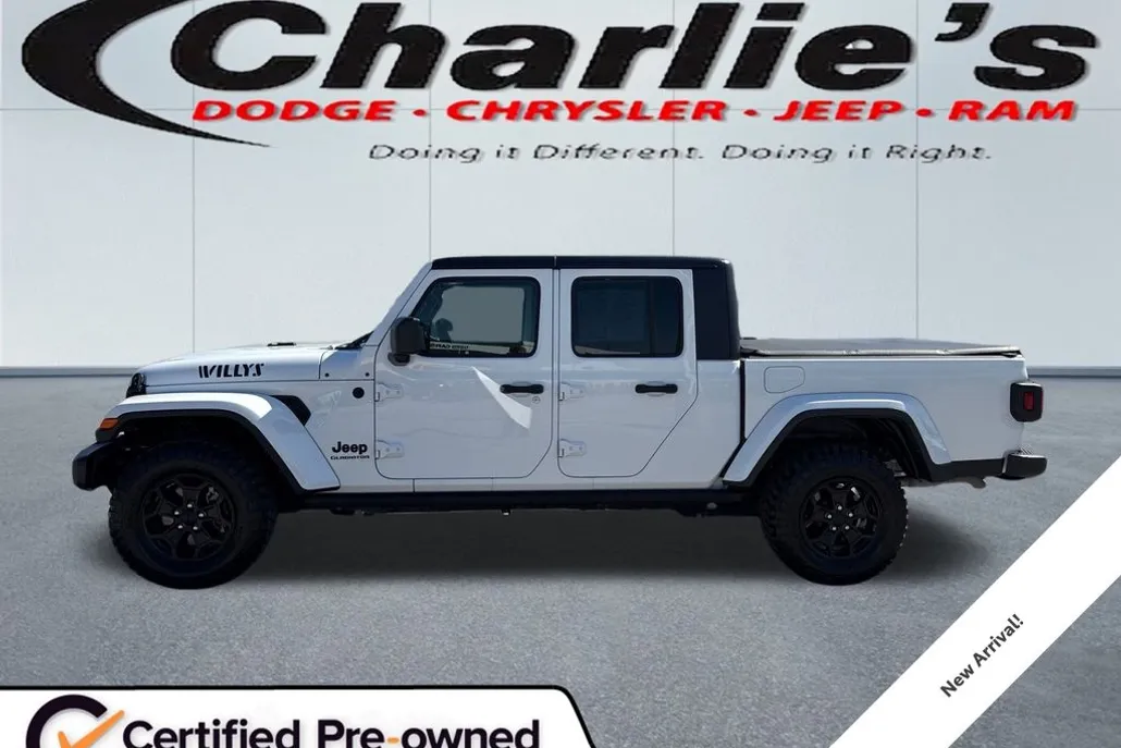 2021 Jeep Gladiator Willys photo 1