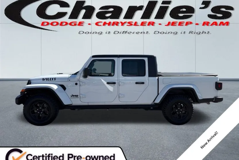 2021 Jeep Gladiator Willys photo 1