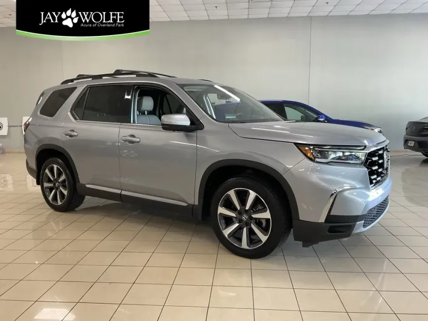 2023 Honda Pilot Elite photo 1
