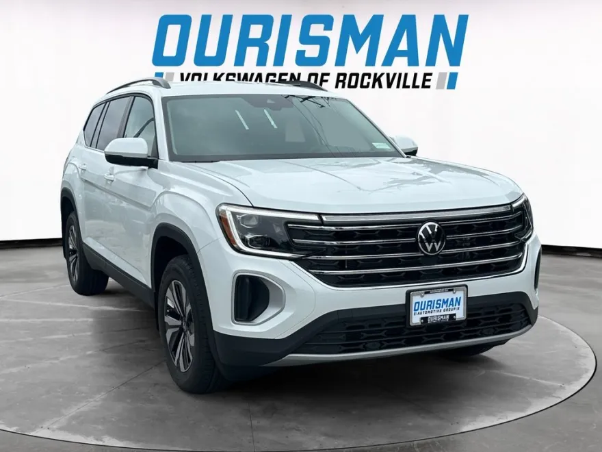 2025 Volkswagen Atlas SE photo 1