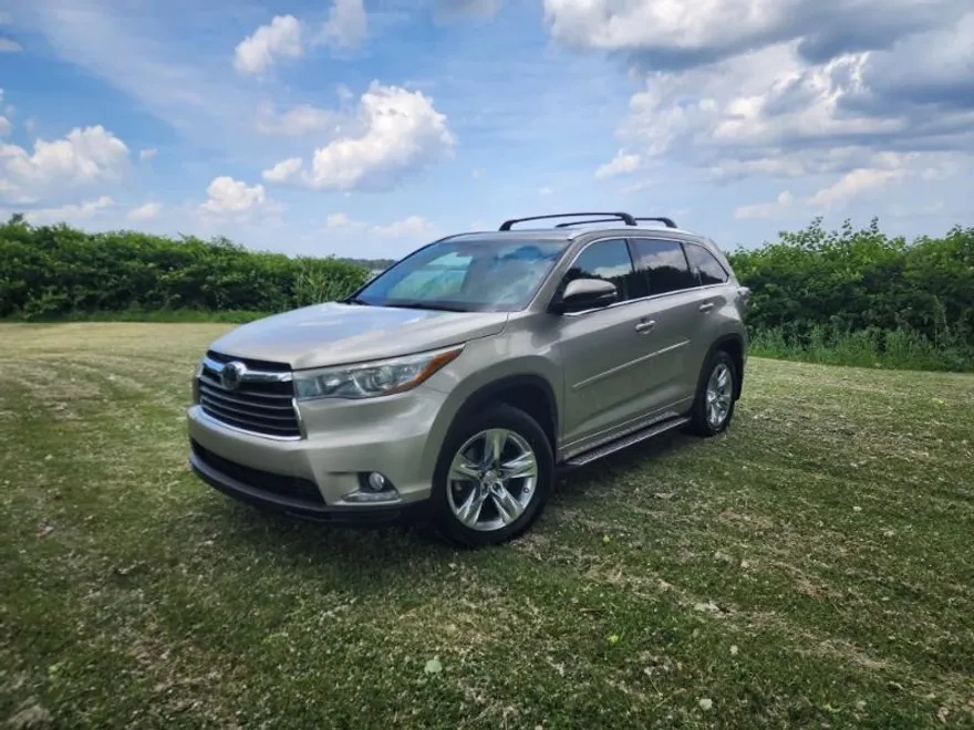 2015 Toyota Highlander Limited Platinum photo 1