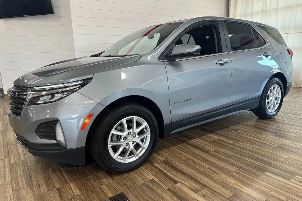 2023 Chevrolet Equinox photo 1