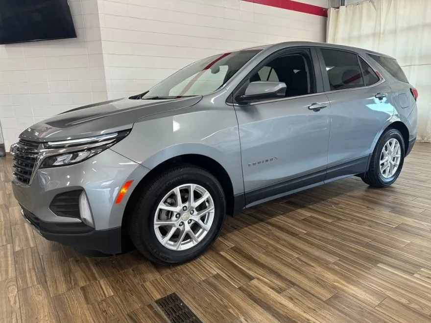 2023 Chevrolet Equinox photo 1