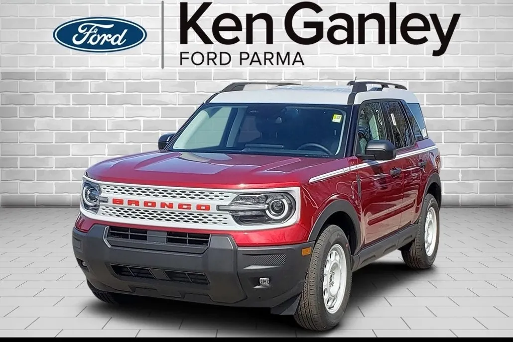 2025 Ford Bronco Sport Heritage photo 1