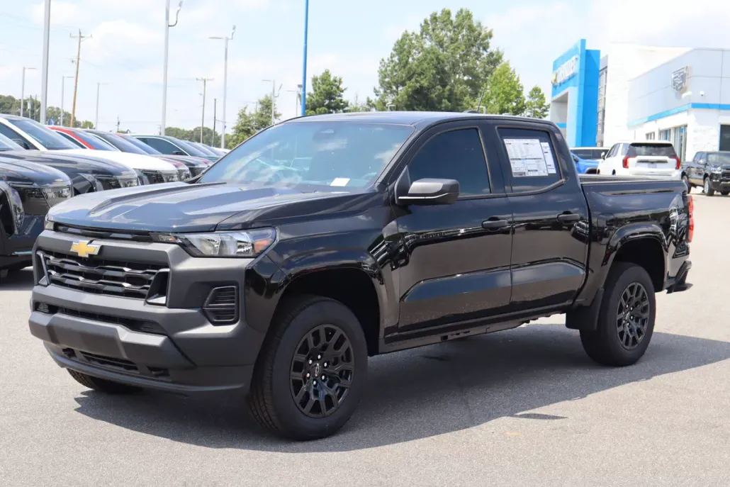 2026 Chevrolet Colorado Work Truck photo 1
