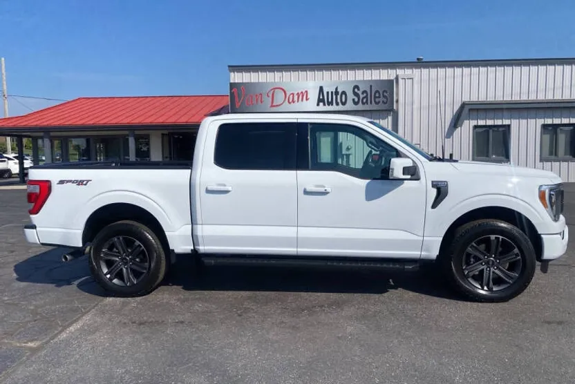 2023 Ford F-150 Lariat photo 1