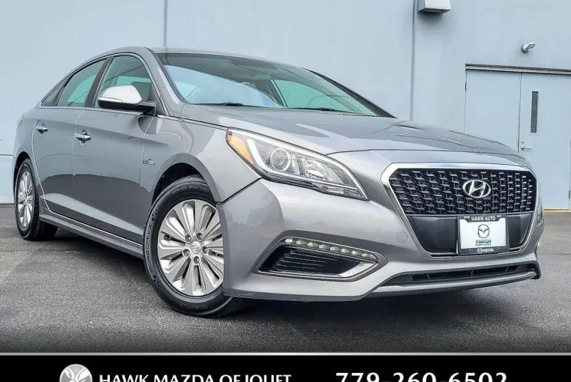 2017 Hyundai Sonata Hybrid SE photo 1