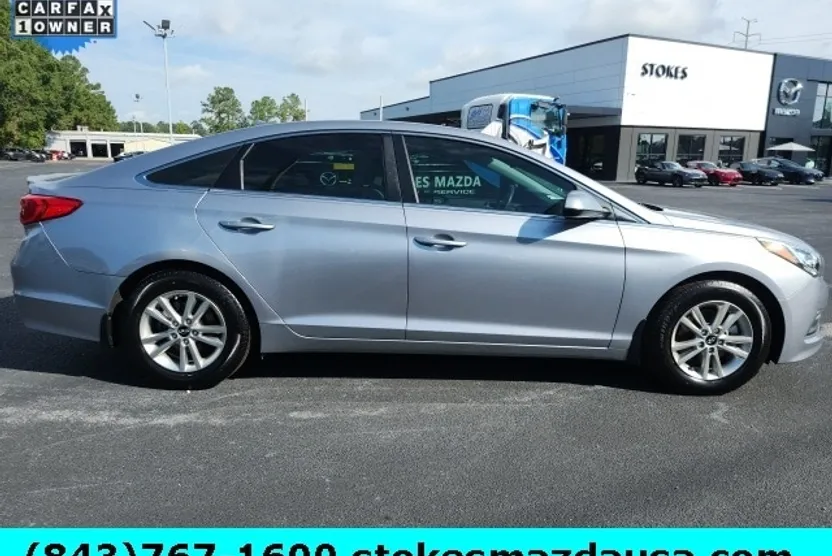 2015 Hyundai Sonata SE photo 1