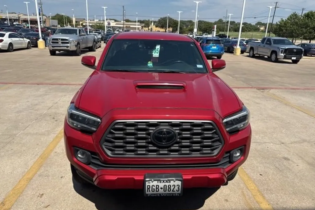 2022 Toyota Tacoma TRD Sport V6 photo 1