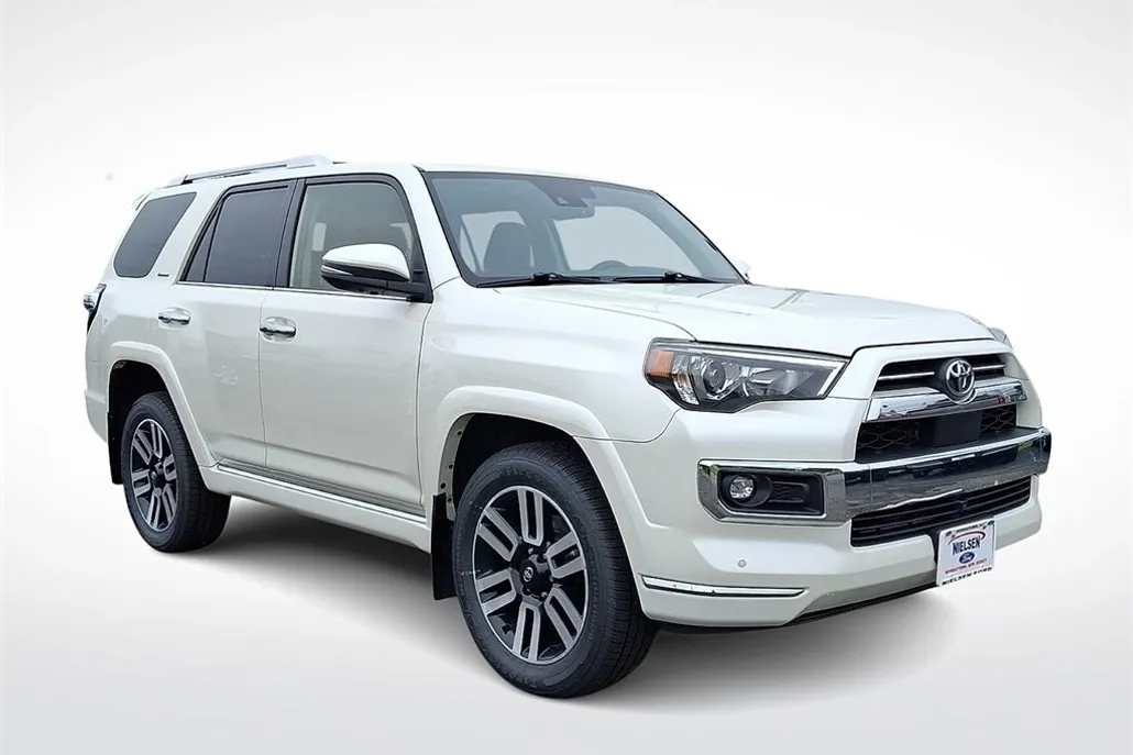 2022 Toyota 4Runner Limited photo 1