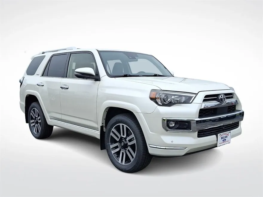 2022 Toyota 4Runner Limited photo 1