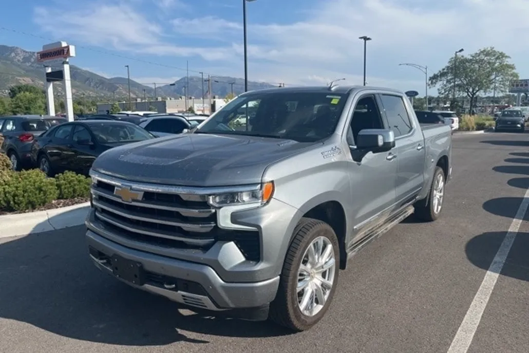 2023 Chevrolet Silverado 1500 High Country photo 1