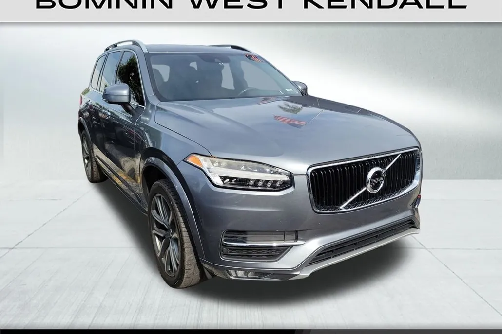 2019 Volvo XC90 T5 Momentum photo 1