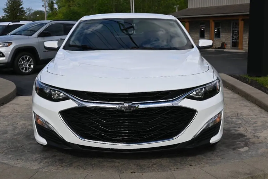 2021 Chevrolet Malibu RS photo 1