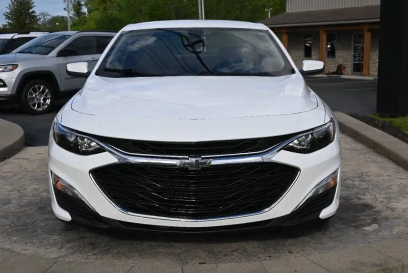 2021 Chevrolet Malibu RS photo 1