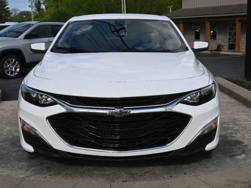 2021 Chevrolet Malibu RS photo 1