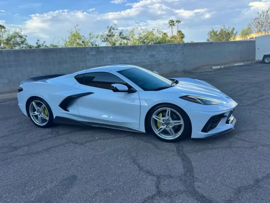2021 Chevrolet Corvette 2LT photo 1