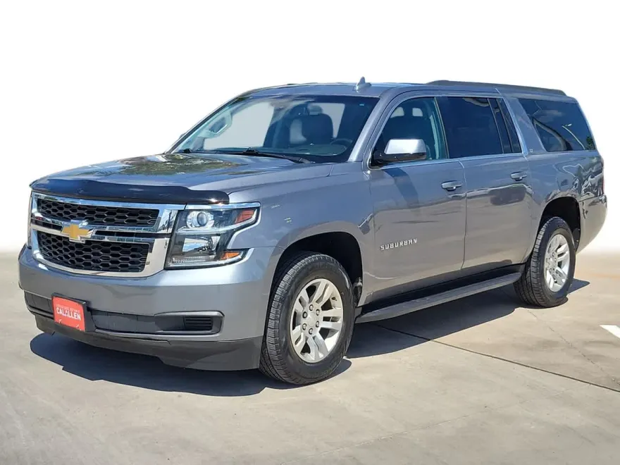2019 Chevrolet Suburban LT photo 1