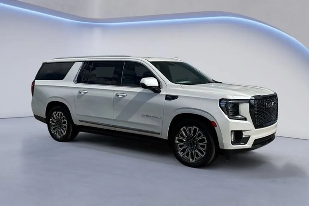 2023 Gmc Yukon XL Denali Ultimate photo 1
