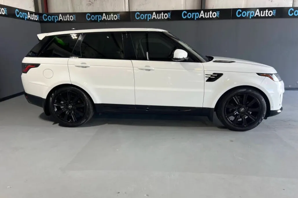 2018 Land Rover Range Rover Sport HSE photo 1