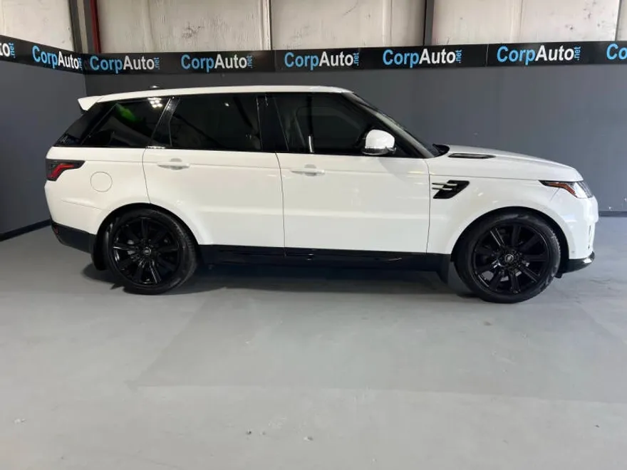 2018 Land Rover Range Rover Sport HSE photo 1