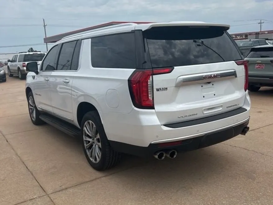 2021 Gmc Yukon XL Denali photo 1