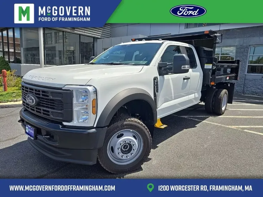2025 Ford F-550 XL photo 1