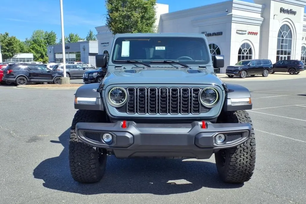 2025 Jeep Wrangler Rubicon photo 1