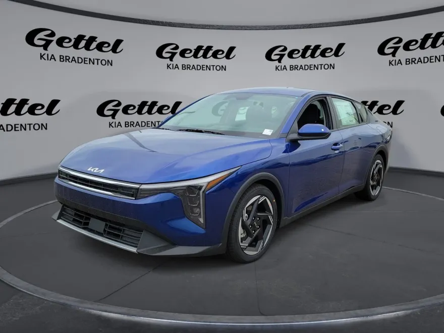 2025 Kia K4 EX photo 1