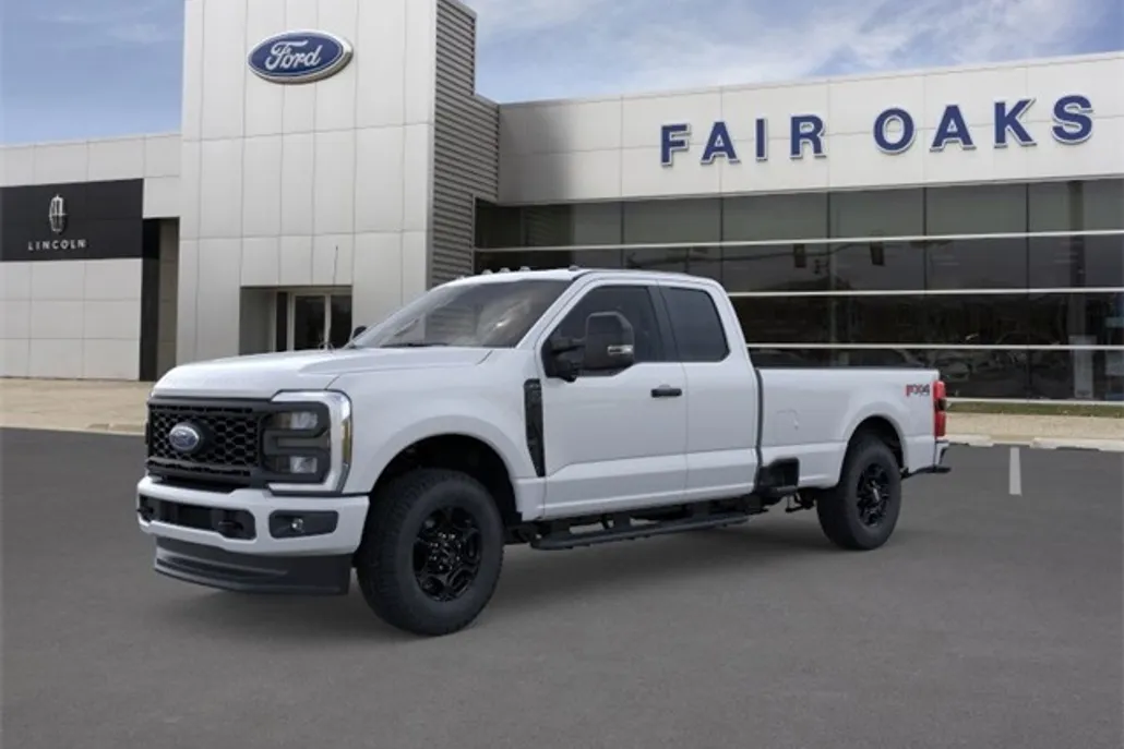 2025 Ford F-350 XL photo 1