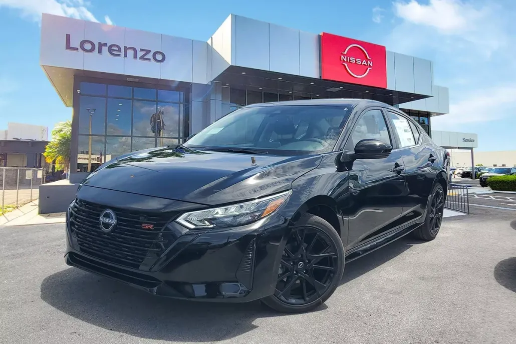 2025 Nissan Sentra SR Midnight Edition photo 1
