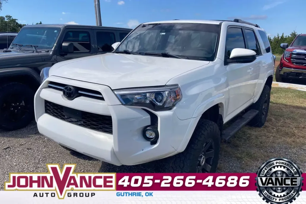 2021 Toyota 4Runner SR5 photo 1