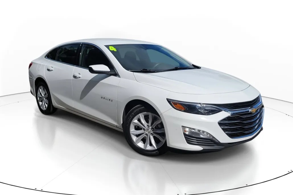 2024 Chevrolet Malibu 1LT photo 1