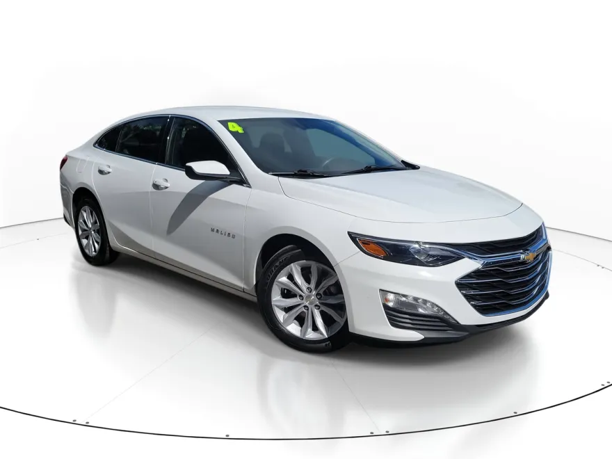 2024 Chevrolet Malibu 1LT photo 1