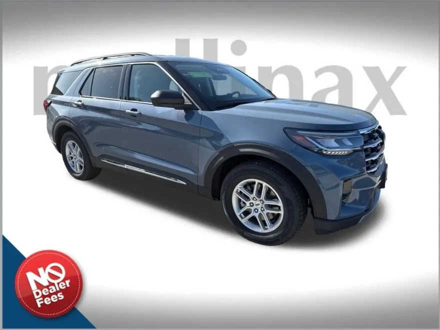 2025 Ford Explorer photo 1