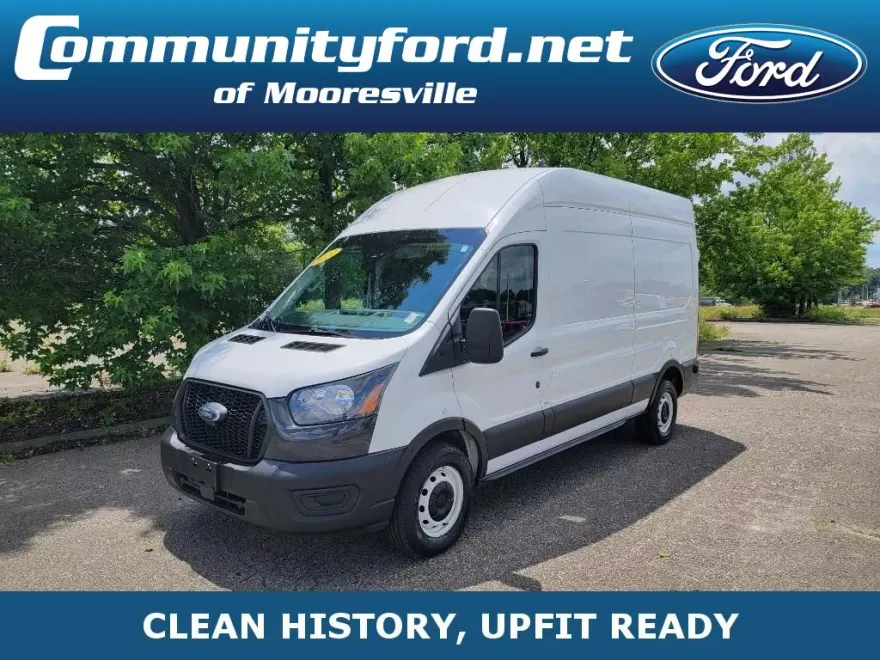 2022 Ford Transit photo 1